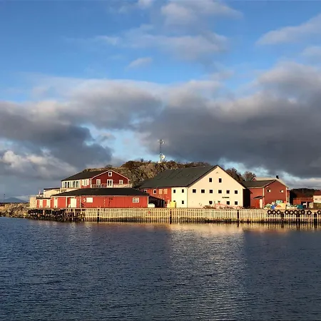 Laukvik Suites *